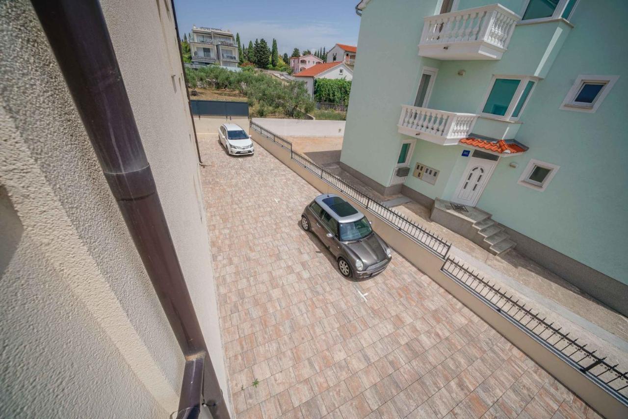 Apartments Miskovic Vodice Eksteriør bilde