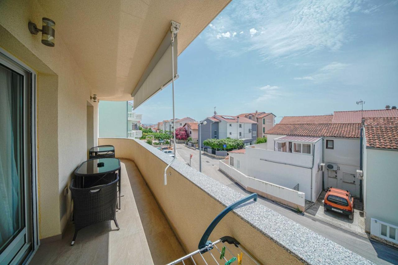 Apartments Miskovic Vodice Eksteriør bilde