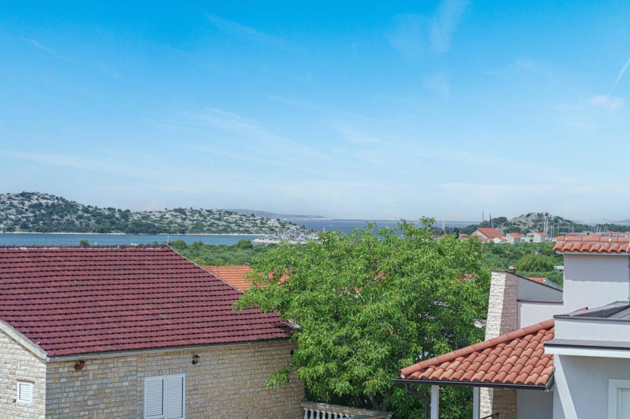 Apartments Miskovic Vodice Eksteriør bilde