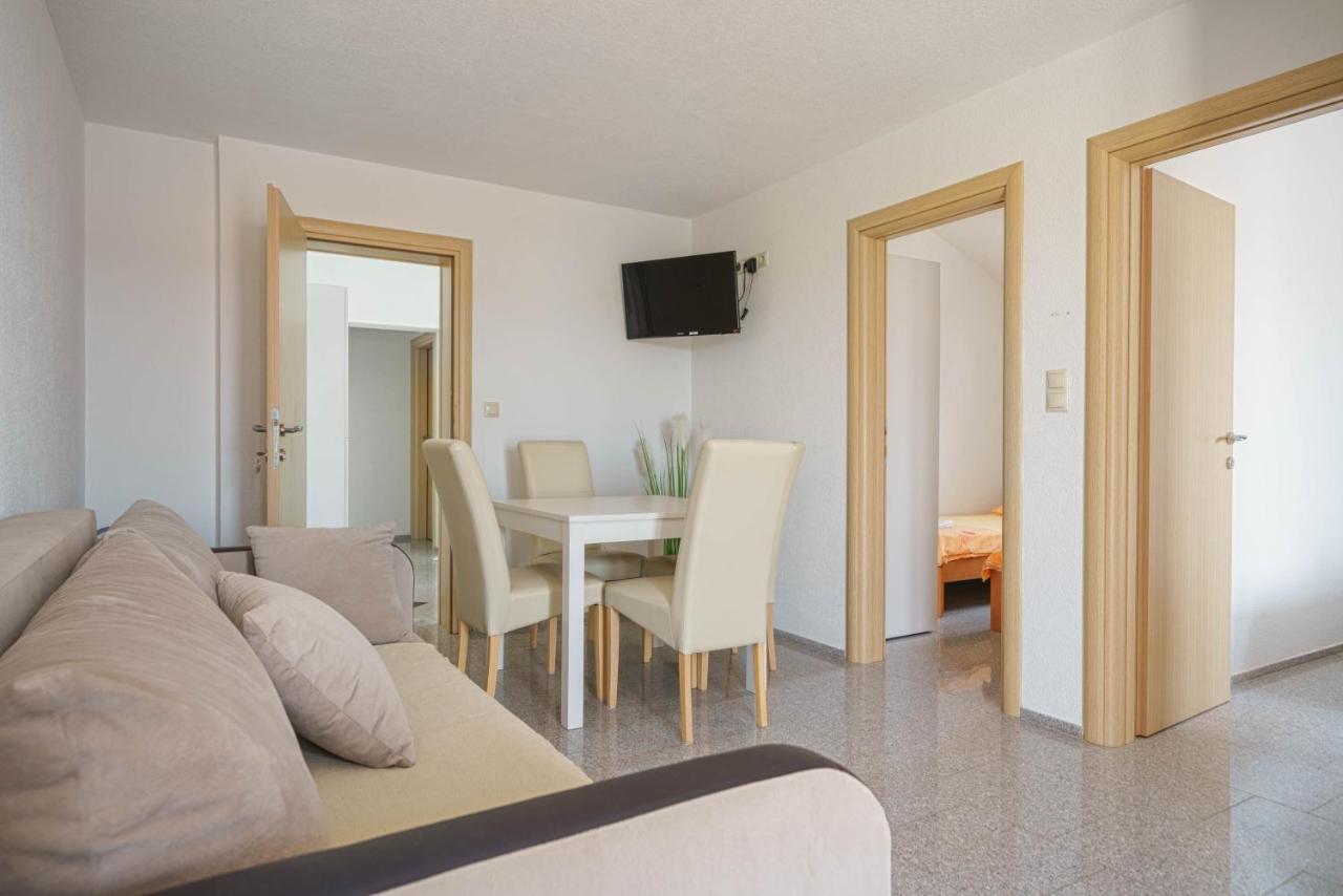 Apartments Miskovic Vodice Eksteriør bilde