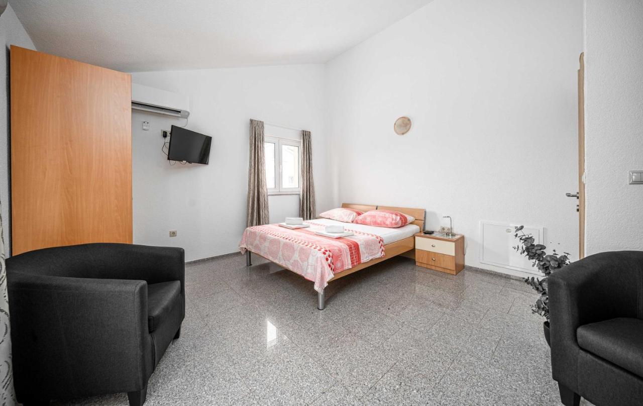 Apartments Miskovic Vodice Eksteriør bilde